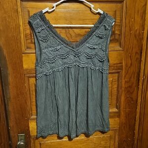 POL Charcoal Lace Sleeveless Accent Blouse S